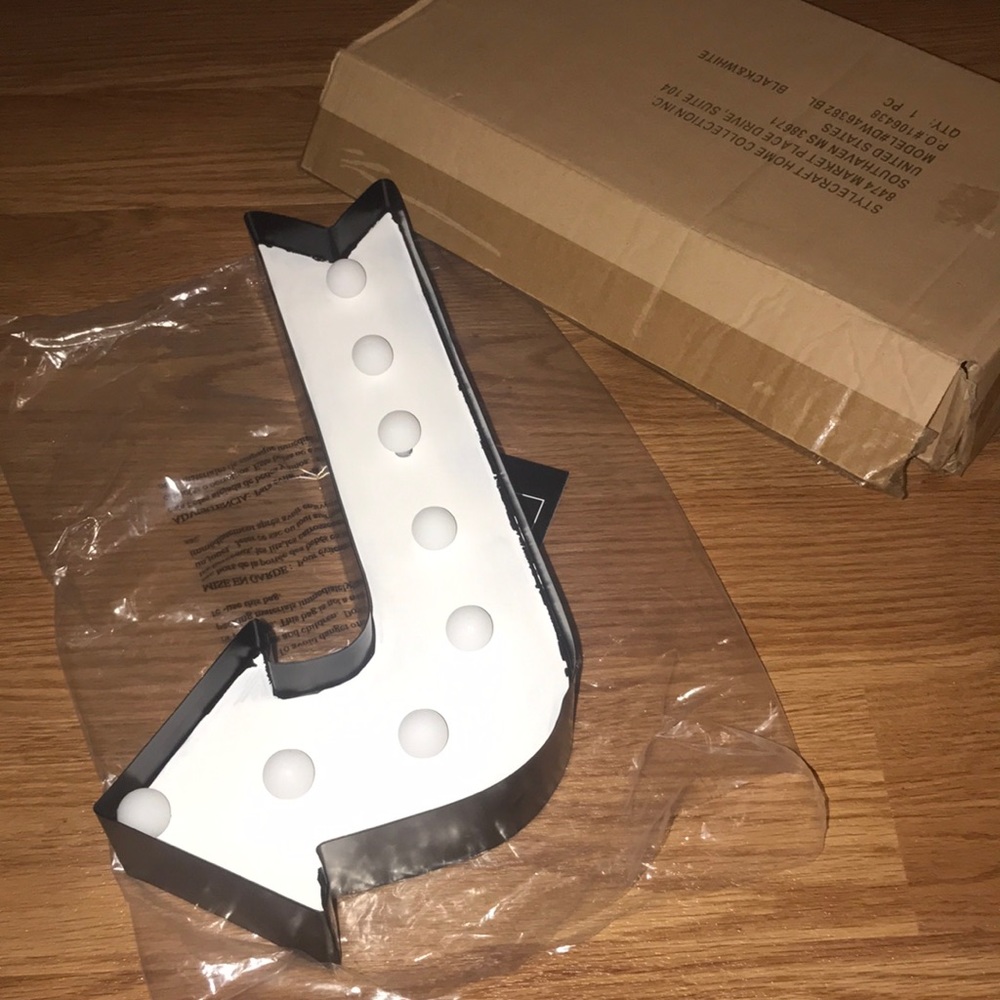 Style Craft home collection arrow light